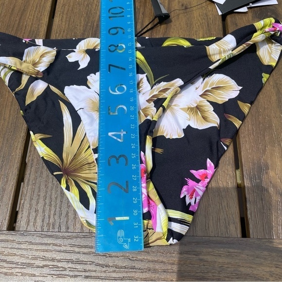 Volcom junior she shore can bikini bottom S - Picture 7 of 8